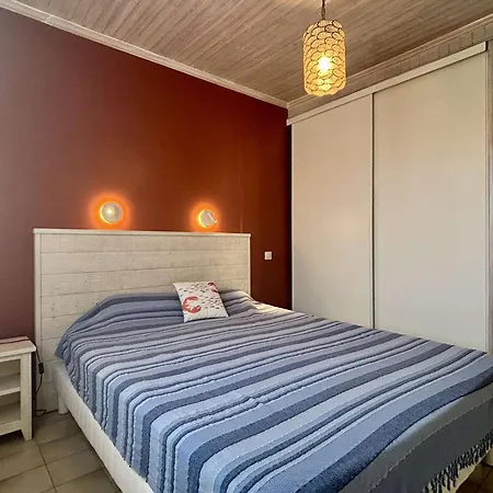 Hébergement de vacances Maison Avec Jardin A 4 Min De La Plage, 2 Ch, 4 Pers - Fr-1-246a-363 La Brée-les-Bains